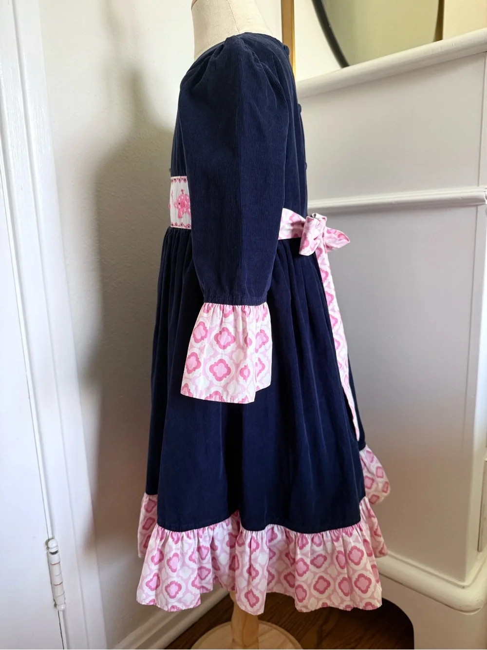 Shrimp & Grits Kids Elephant Applique Smocked Dress Girls 6 Navy Pink Tie Back B